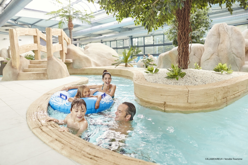 CAMPING L'OCEAN piscine Vendée ©A.Lamoureux