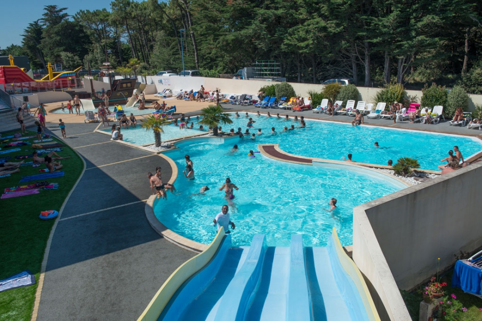 camping en vendée avec piscine