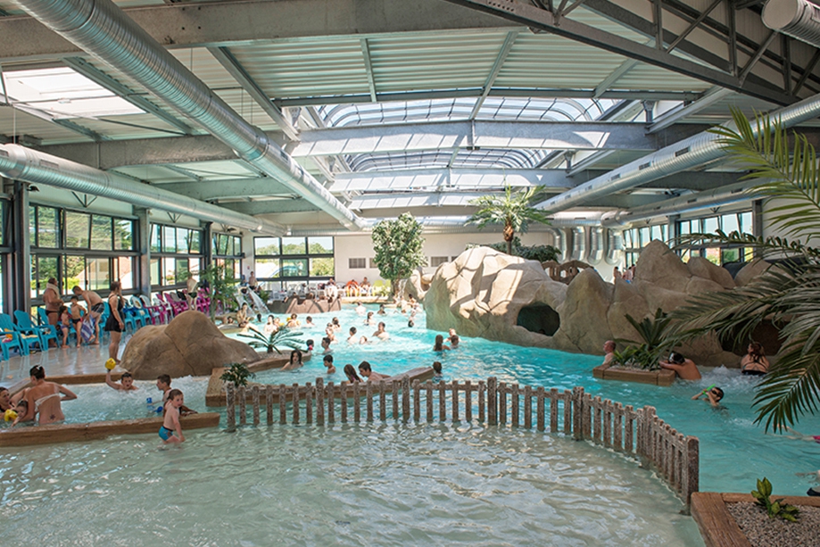 camping vendée avec piscine couverte