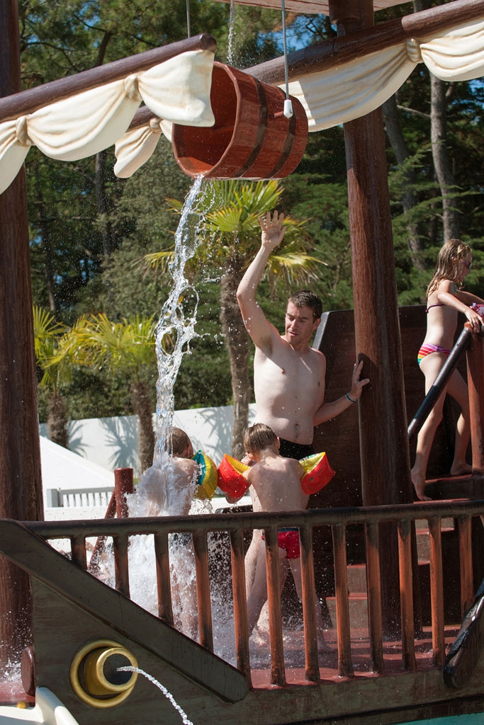 camping en vendée avec piscine couverte