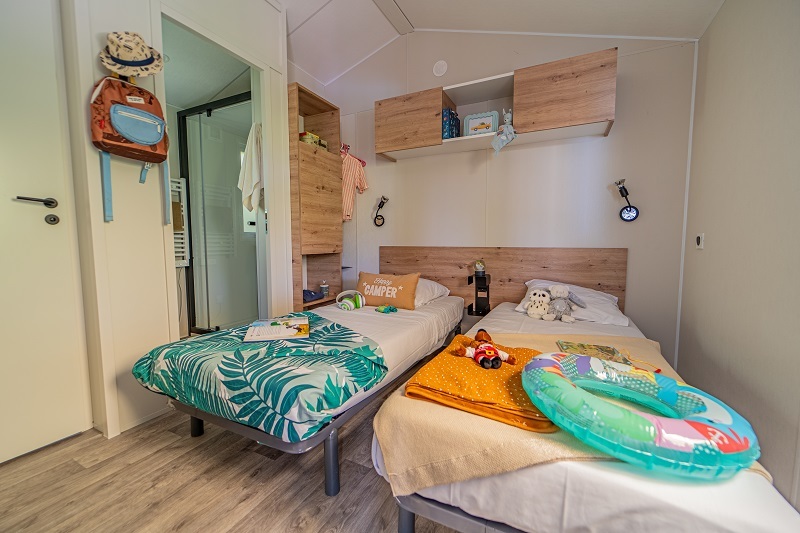 Mobil home 2 chambres jacuzzi privatif Camping 5 étoiles Vendée