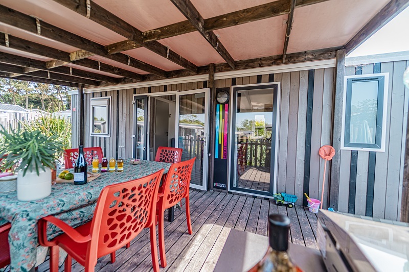 Mobil home 3 chambres jacuzzi privatif Camping 5 étoiles Vendée