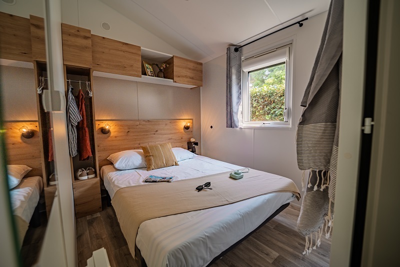 Mobil home 4 chambres jacuzzi privatif Camping 5 étoiles Vendée