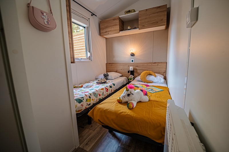 Mobil home 4 chambres jacuzzi privatif Camping 5 étoiles Vendée