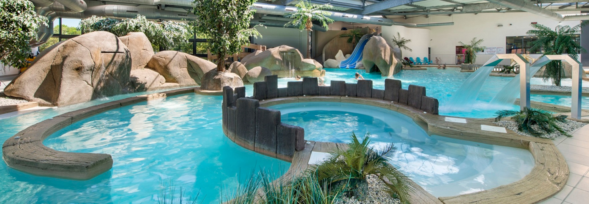 piscine_interieure_camping_l_ocean_5_etoiles_1